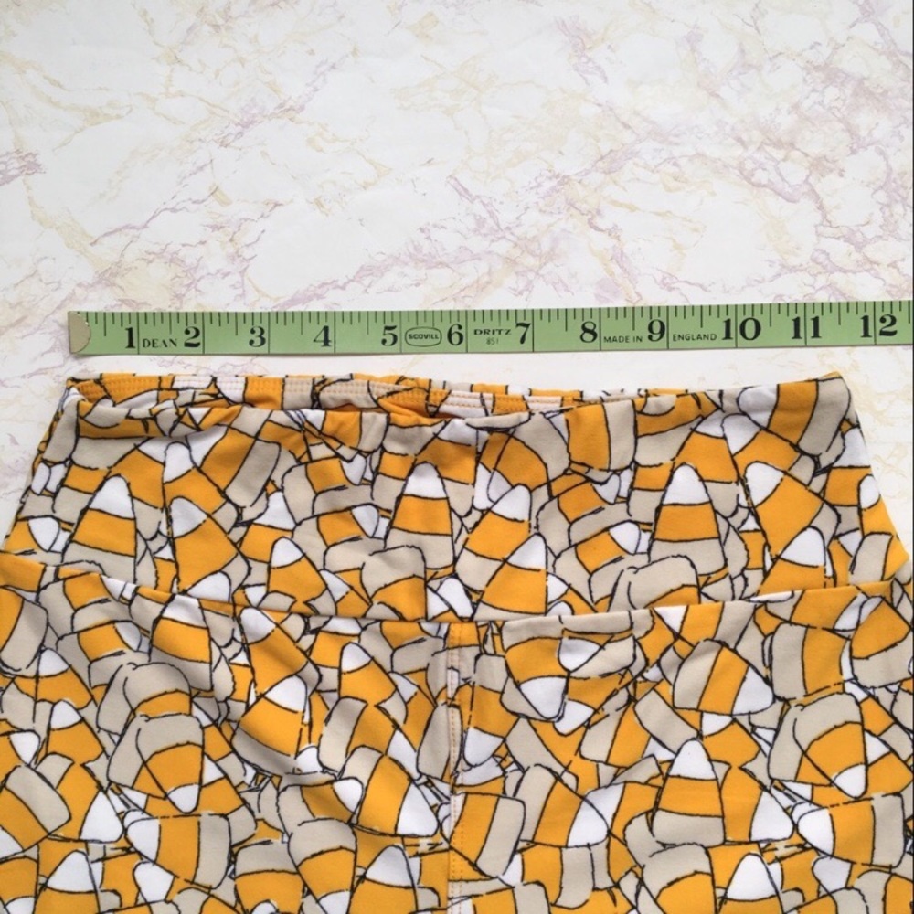 Lularoe Candy Corn Print Leggings - Picture 6 of 8